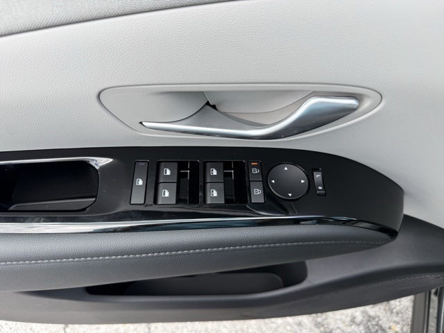 2025 Hyundai Tucson Hybrid Limited photo 10