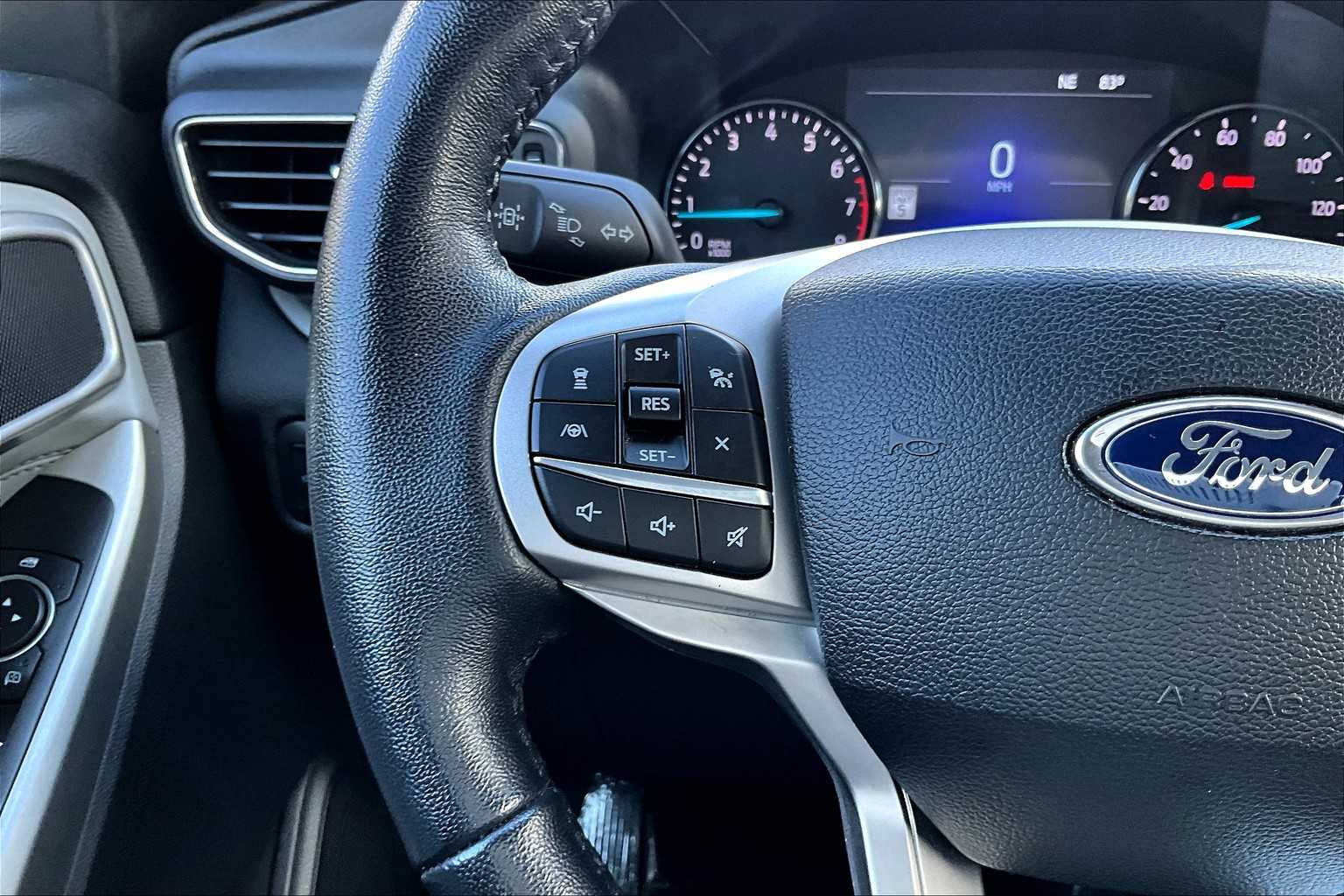2022 Ford Explorer XLT photo 18