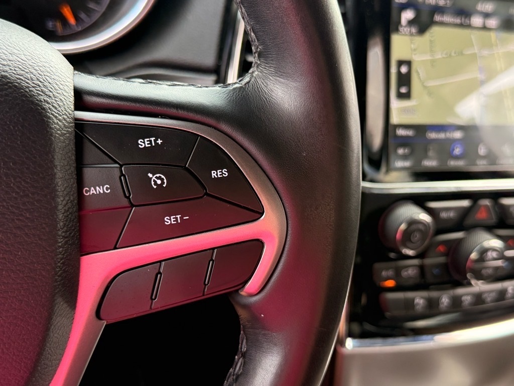 2020 Jeep Grand Cherokee Altitude photo 16