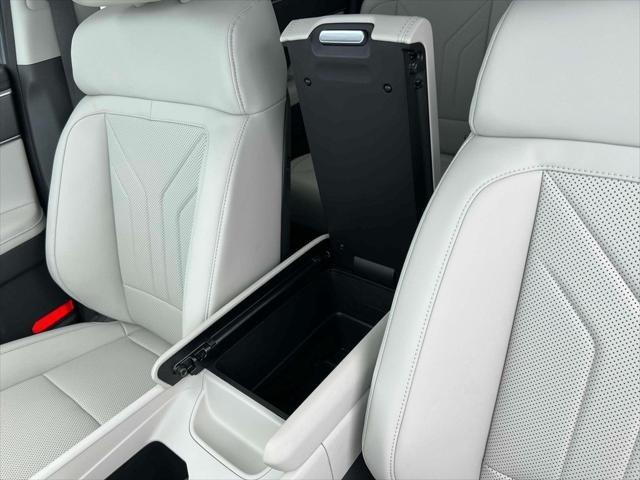 2026 Hyundai Santa Fe SEL photo 16