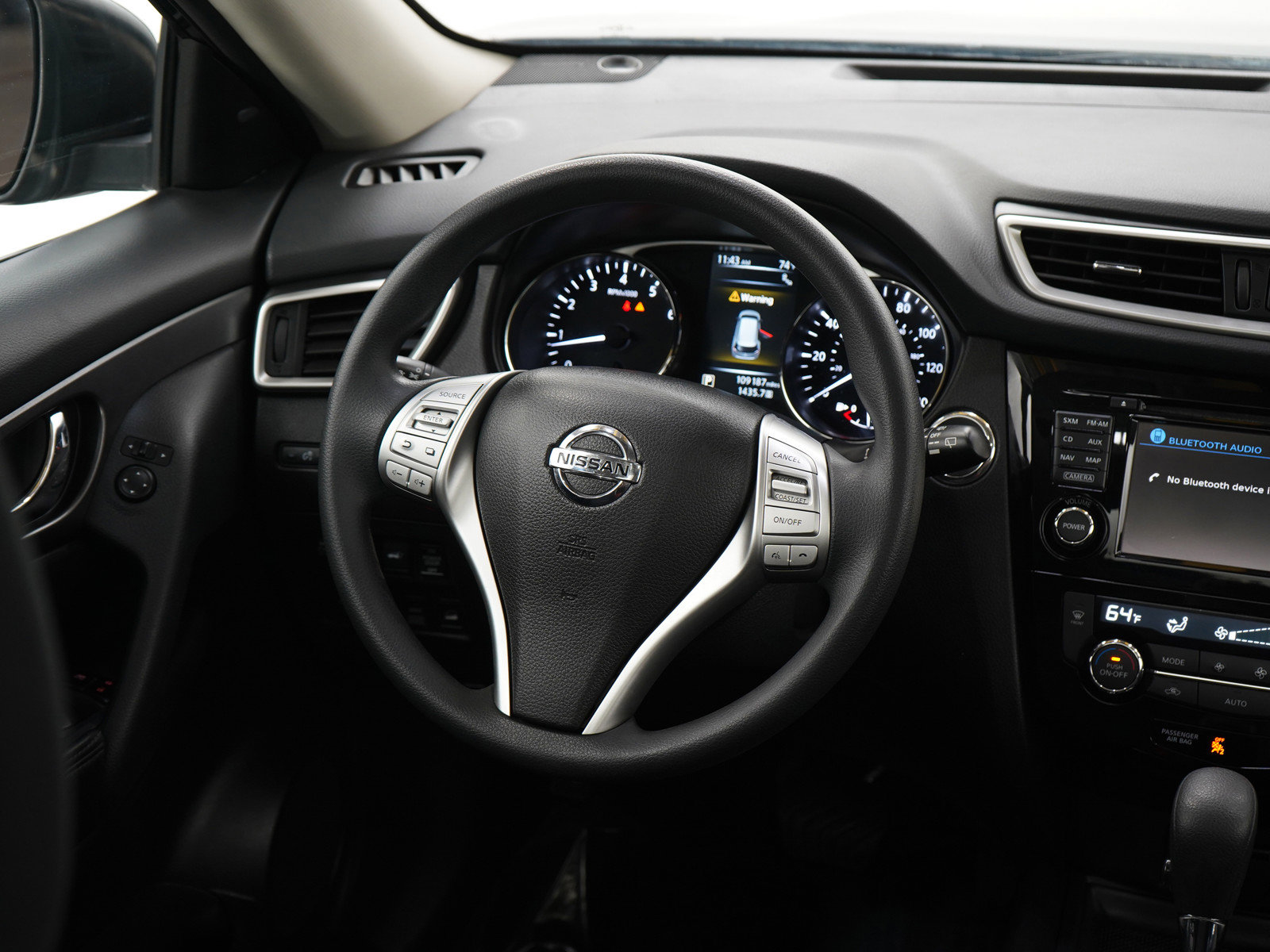 2016 Nissan Rogue SV photo 14