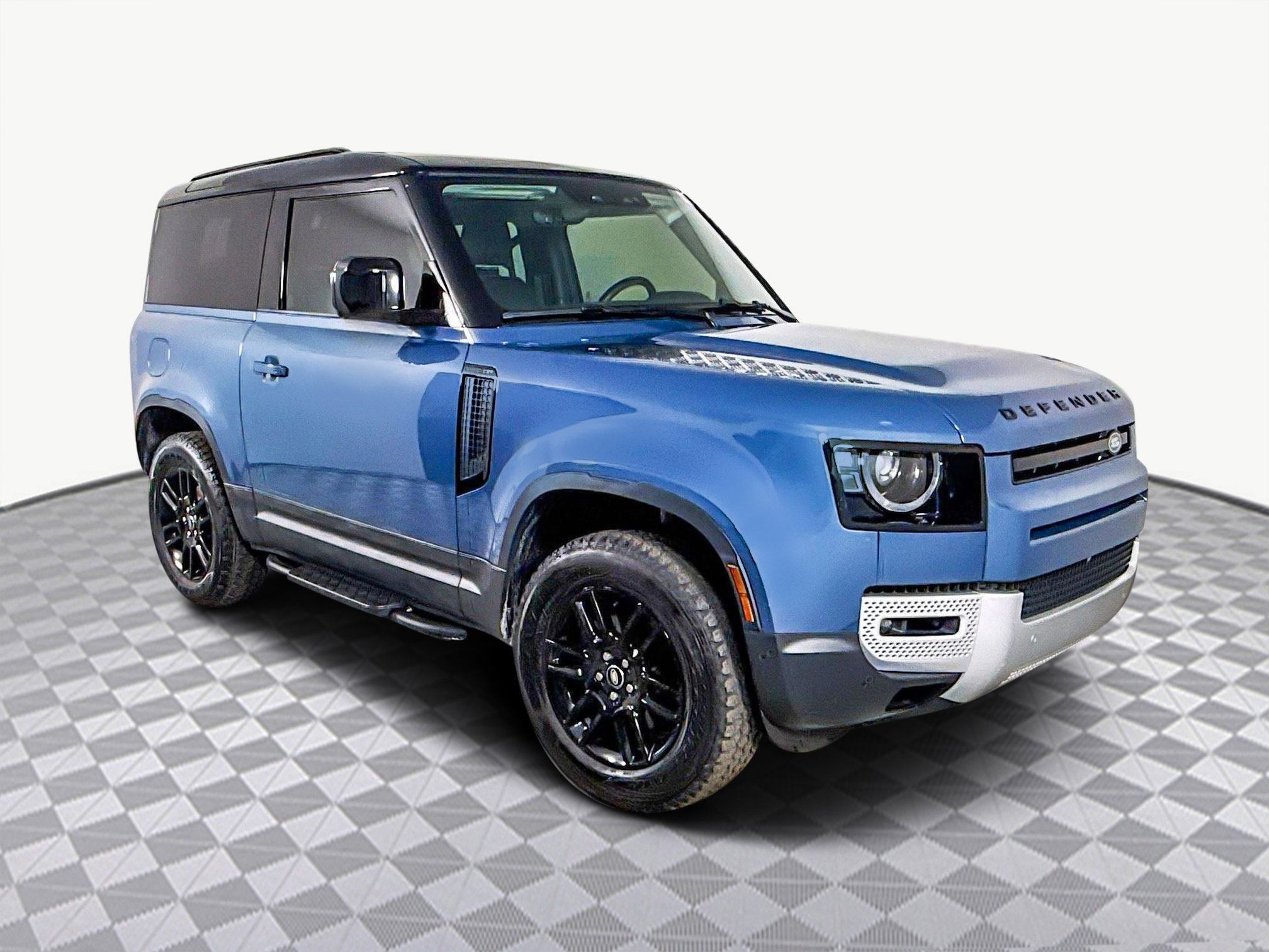 2024 Land Rover Defender S's photo