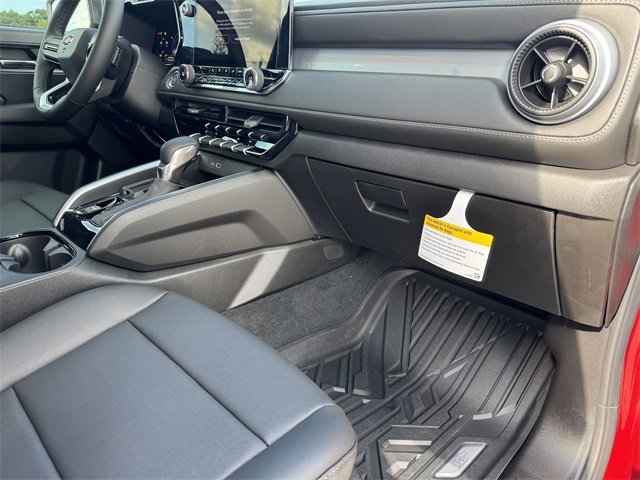 2026 Chevrolet Colorado LT photo 11