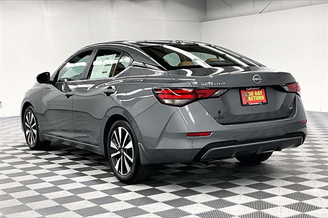 2025 Nissan Sentra SV photo 3