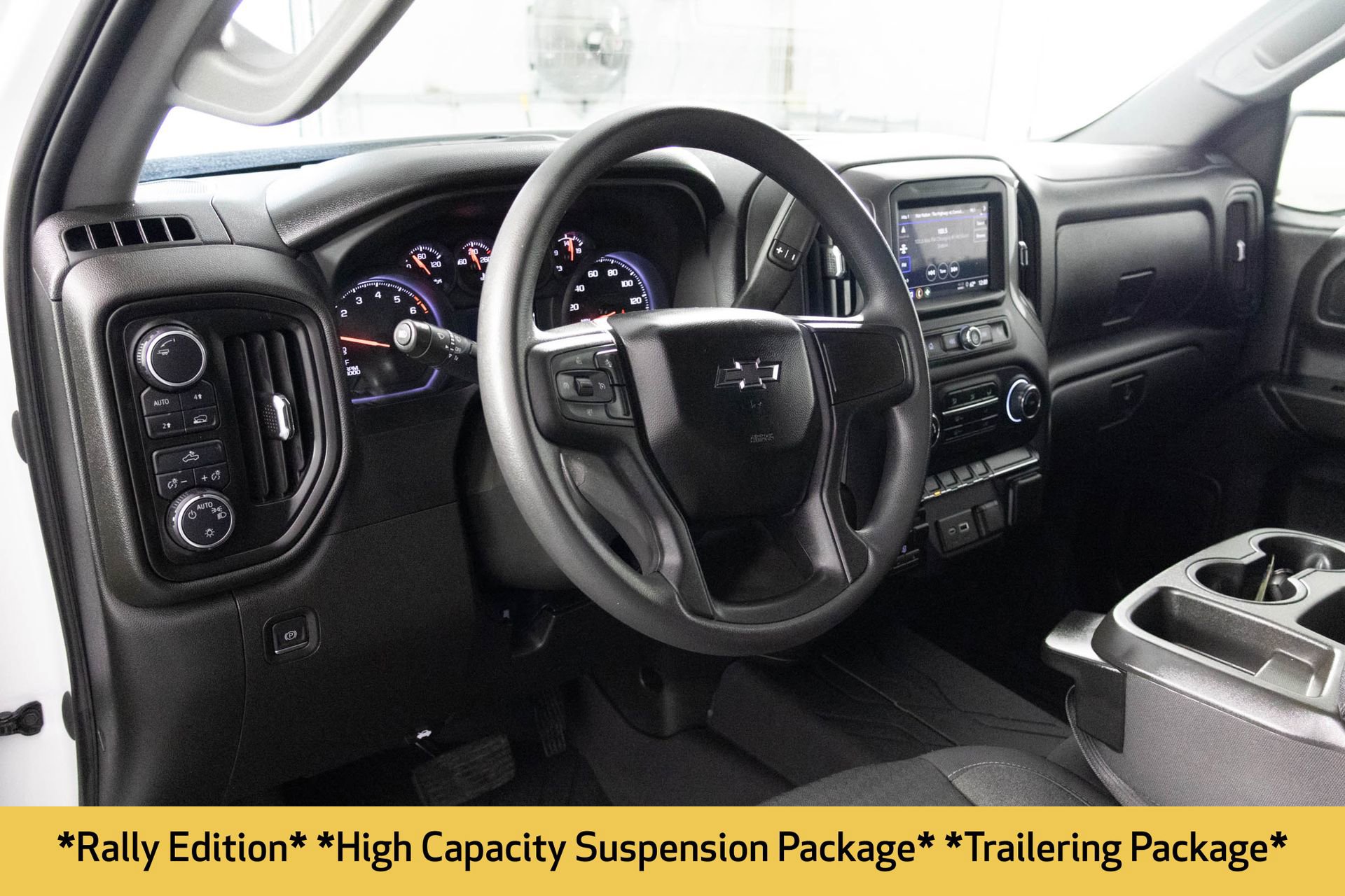 2023 Chevrolet Silverado Trail Boss Custom photo 3