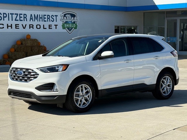 2022 Ford Edge SEL photo 7