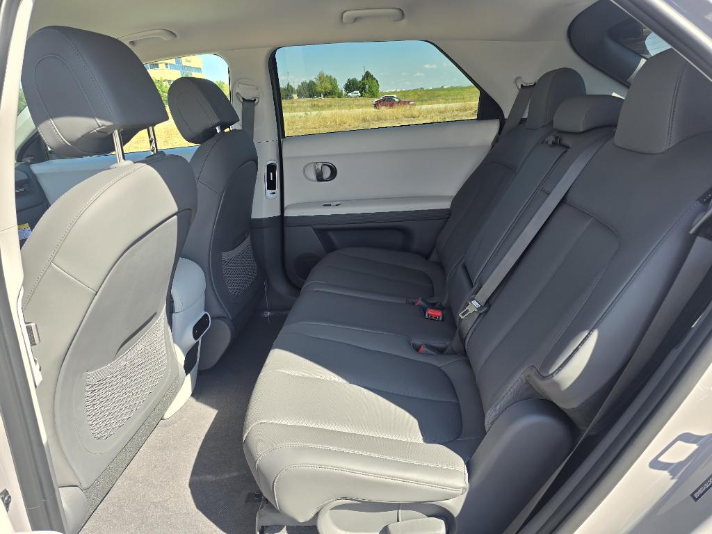 2025 Hyundai Ioniq 5 SEL photo 11