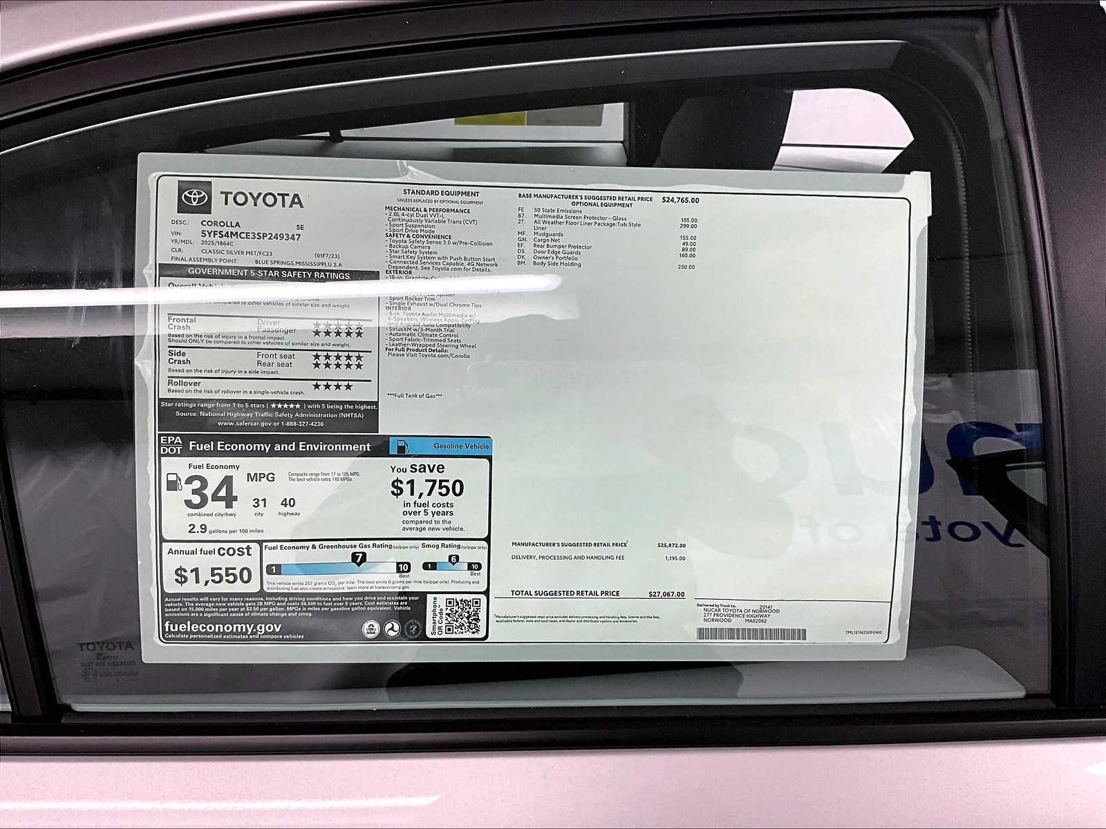 2025 Toyota Corolla SE photo 16