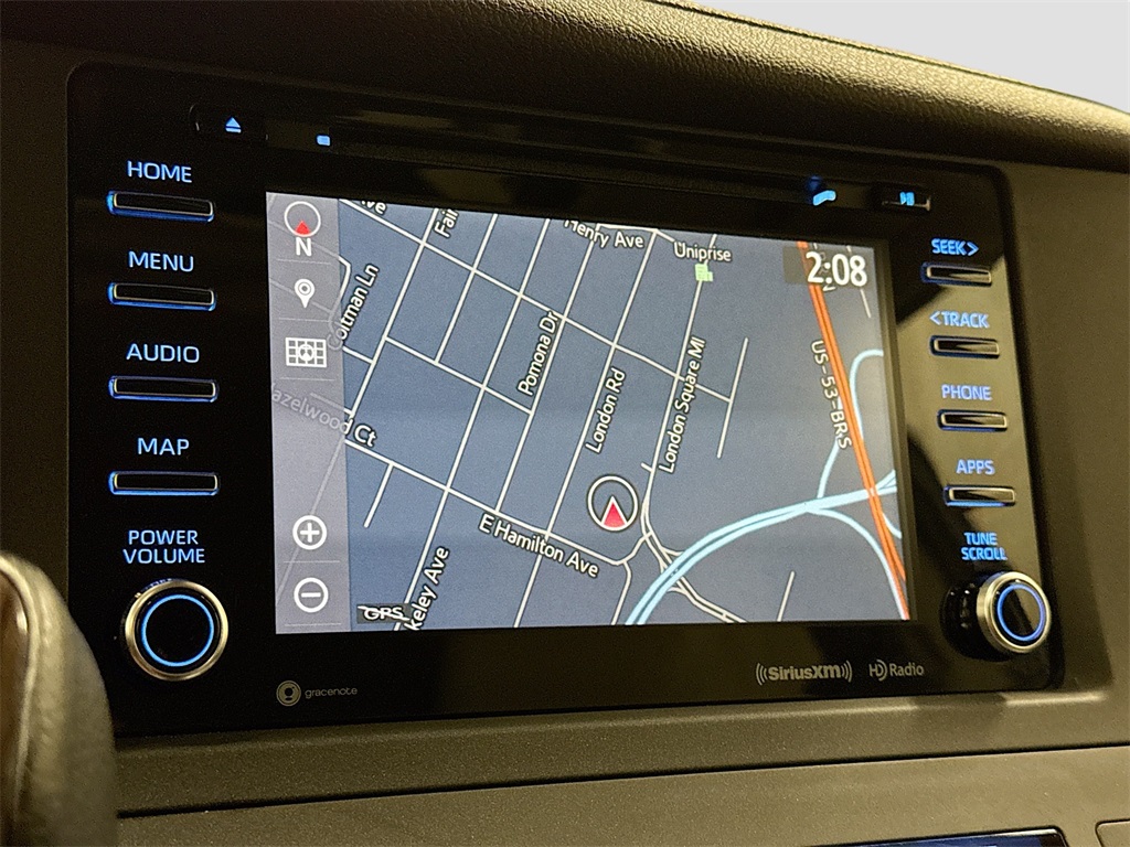 2020 Toyota Sienna XLE photo 28