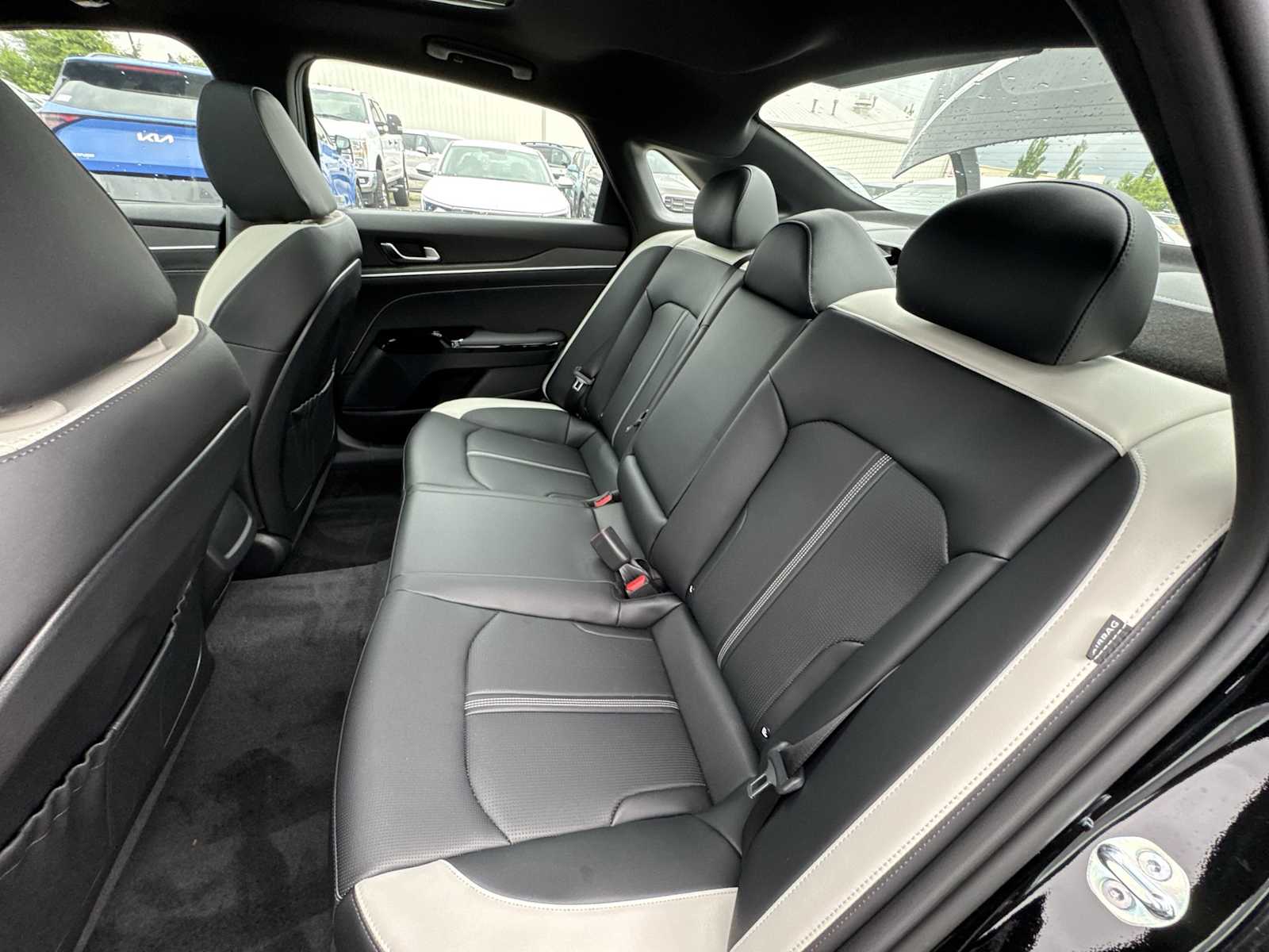 2025 Kia K5 GT-Line photo 23