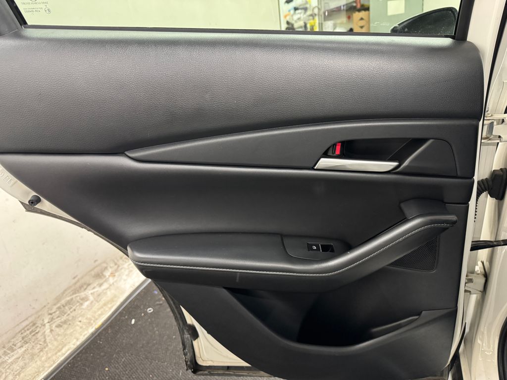 2023 Mazda CX-30 2.5 Select photo 13