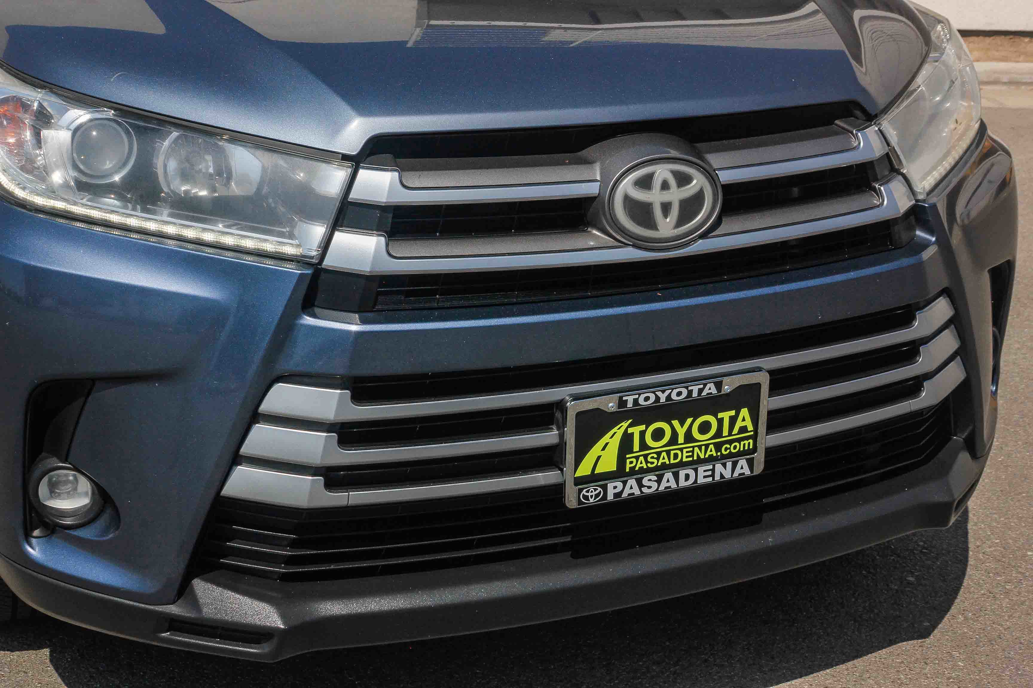 2019 Toyota Highlander Limited photo 4