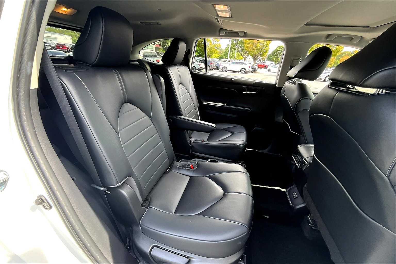 2023 Toyota Highlander Limited Platinum XLE XSE photo 18