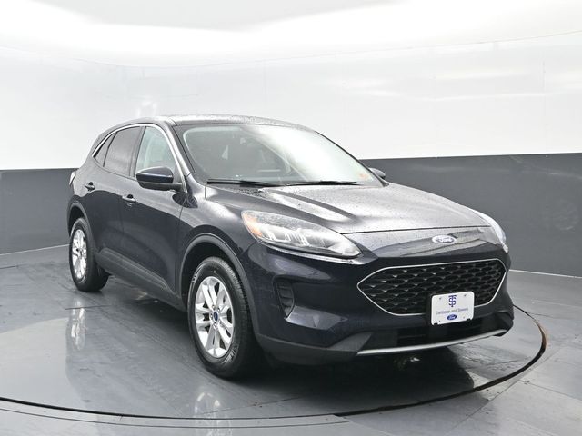 Used 2021 Ford Escape SE with VIN 1FMCU9G63MUB14617 for sale in White Hall, WV