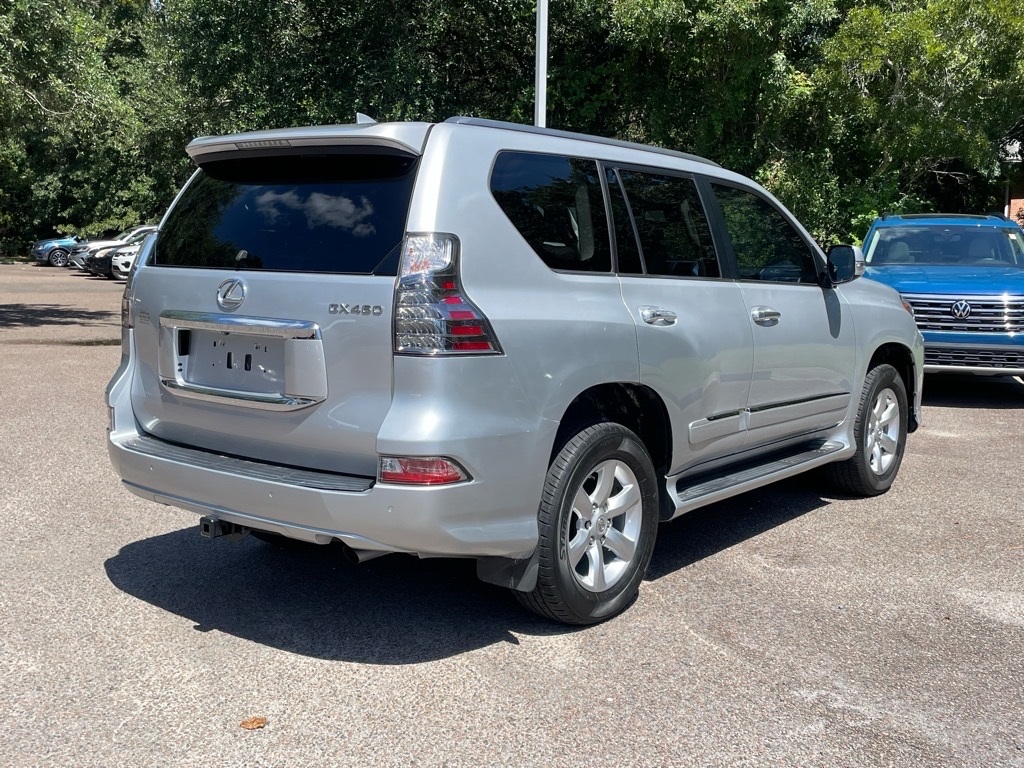 2019 Lexus GX 460 photo 3