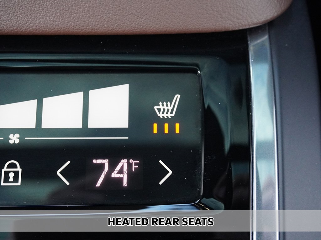 2024 Volvo XC90 Recharge T8 Plus photo 3