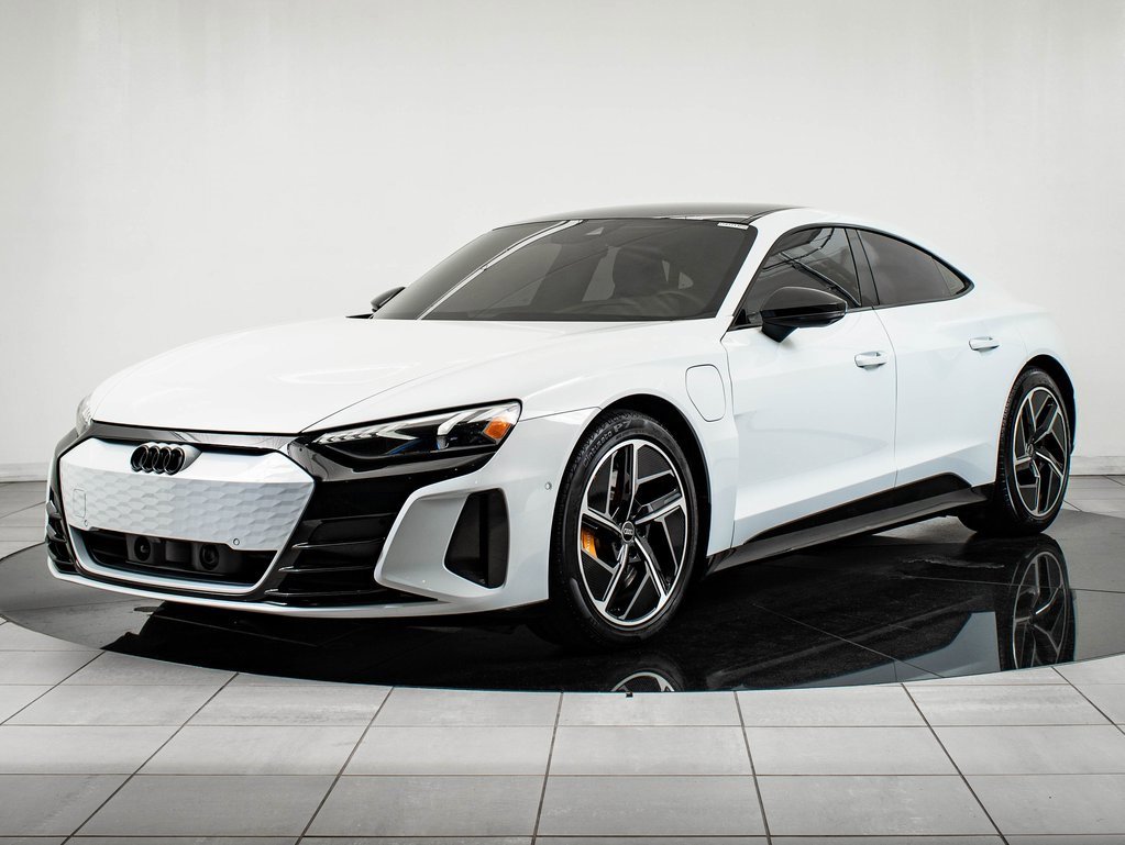 2023 Audi RS e-tron GT Base's photo