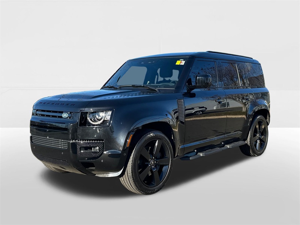 2025 Land Rover Defender X-Dynamic SE's photo