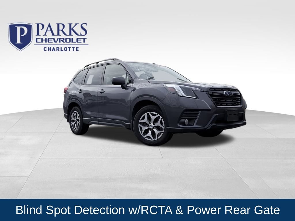 2023 Subaru Forester Premium's photo