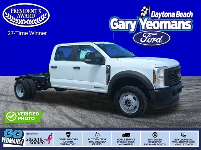 2025 Ford F-450 Super Duty Chassis Cab XL's photo