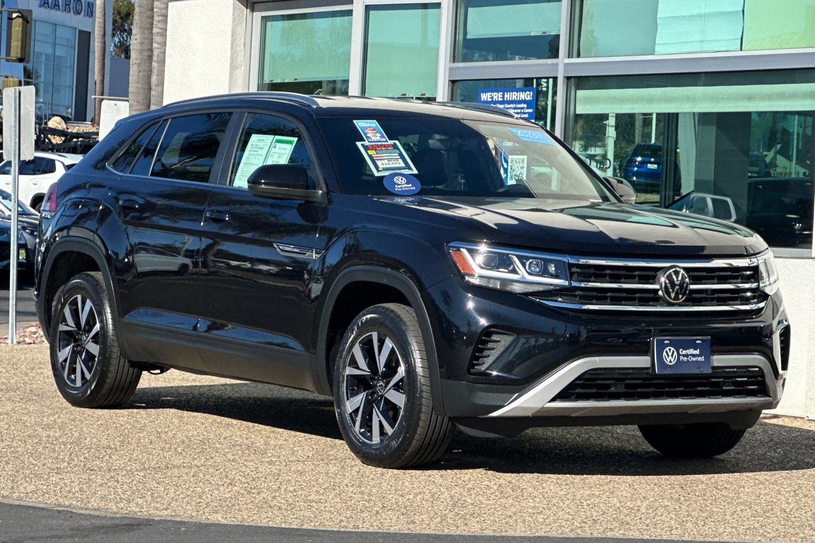 2023 Volkswagen Atlas Cross Sport SE photo 2