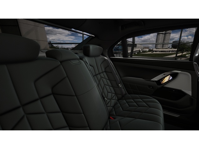2026 Bmw 750e photo 11