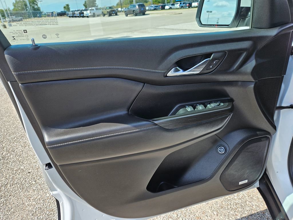 2023 Gmc Acadia SLT photo 16