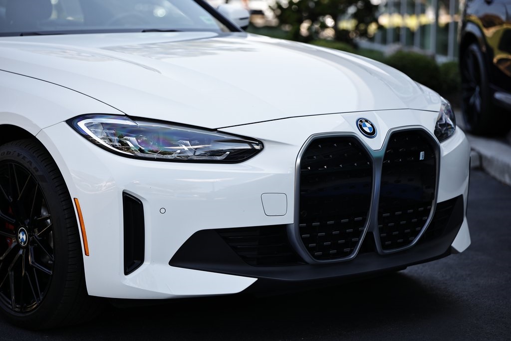 2024 Bmw i4 eDrive35 photo 2