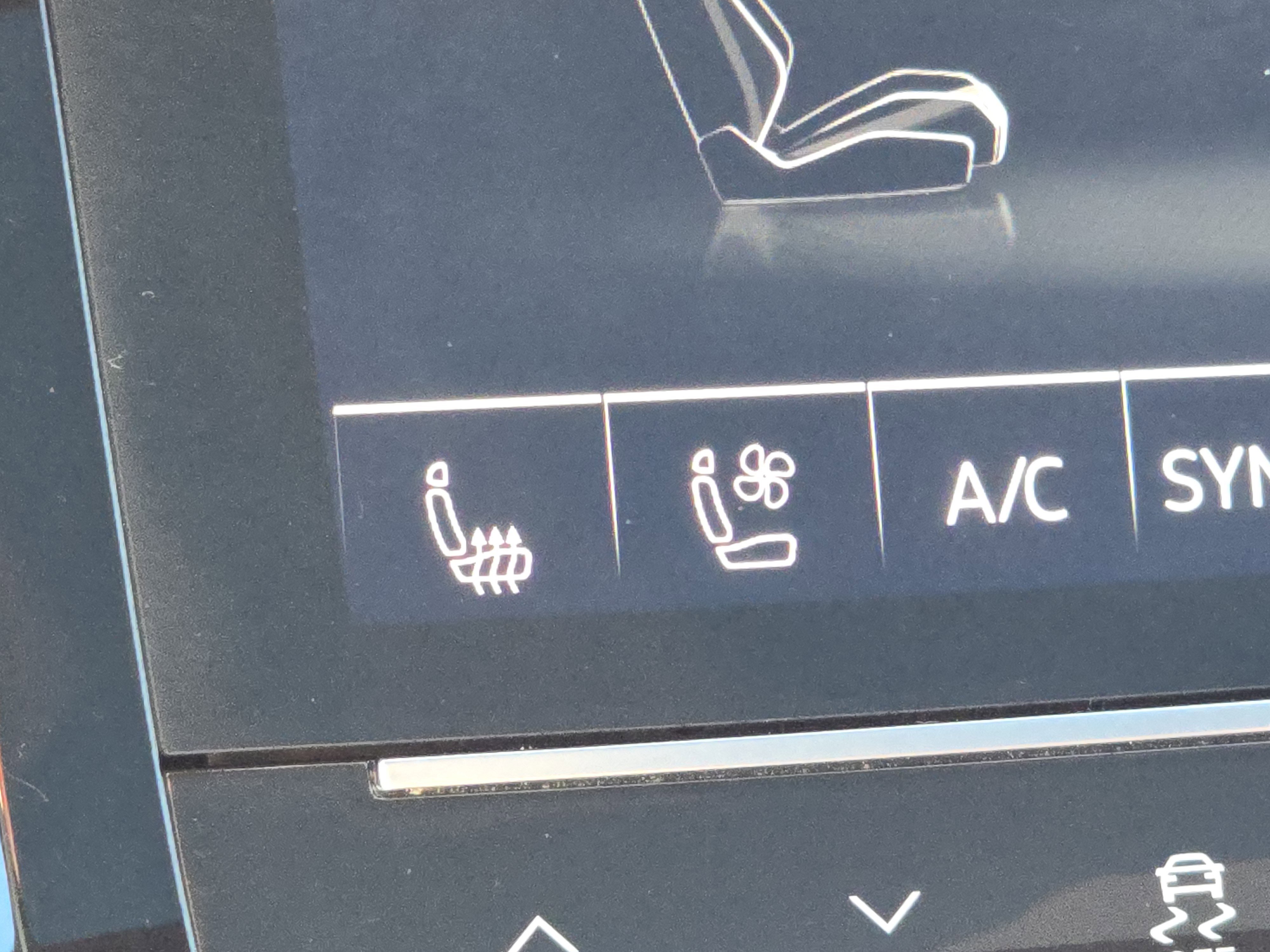 2024 Audi Q8 E-tron Prestige photo 5