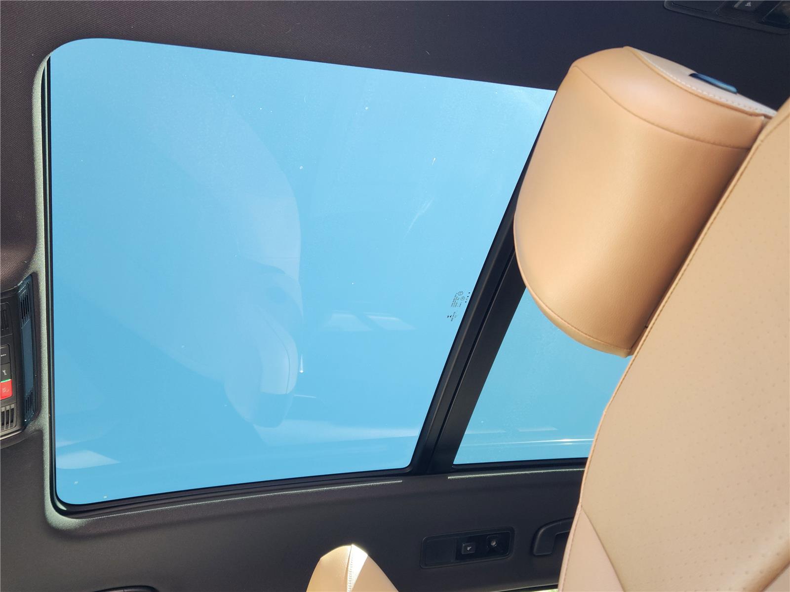 2022 Volkswagen Tiguan SE photo 18