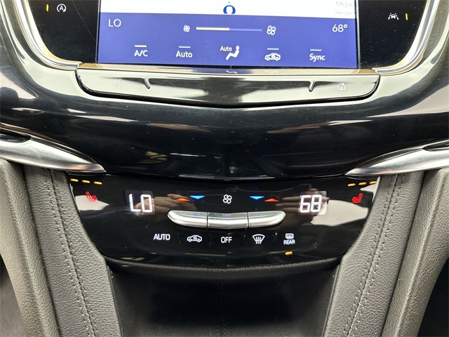 2022 Cadillac XT6 Premium Luxury photo 11
