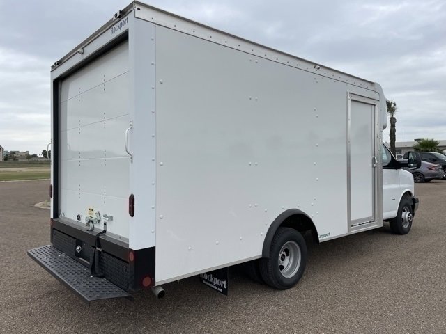2023 Gmc Savana Cutaway 3500 photo 10