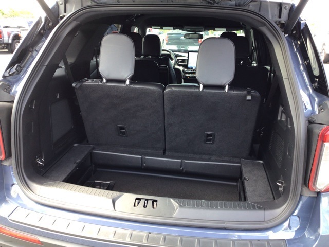 2021 Ford Explorer ST photo 23