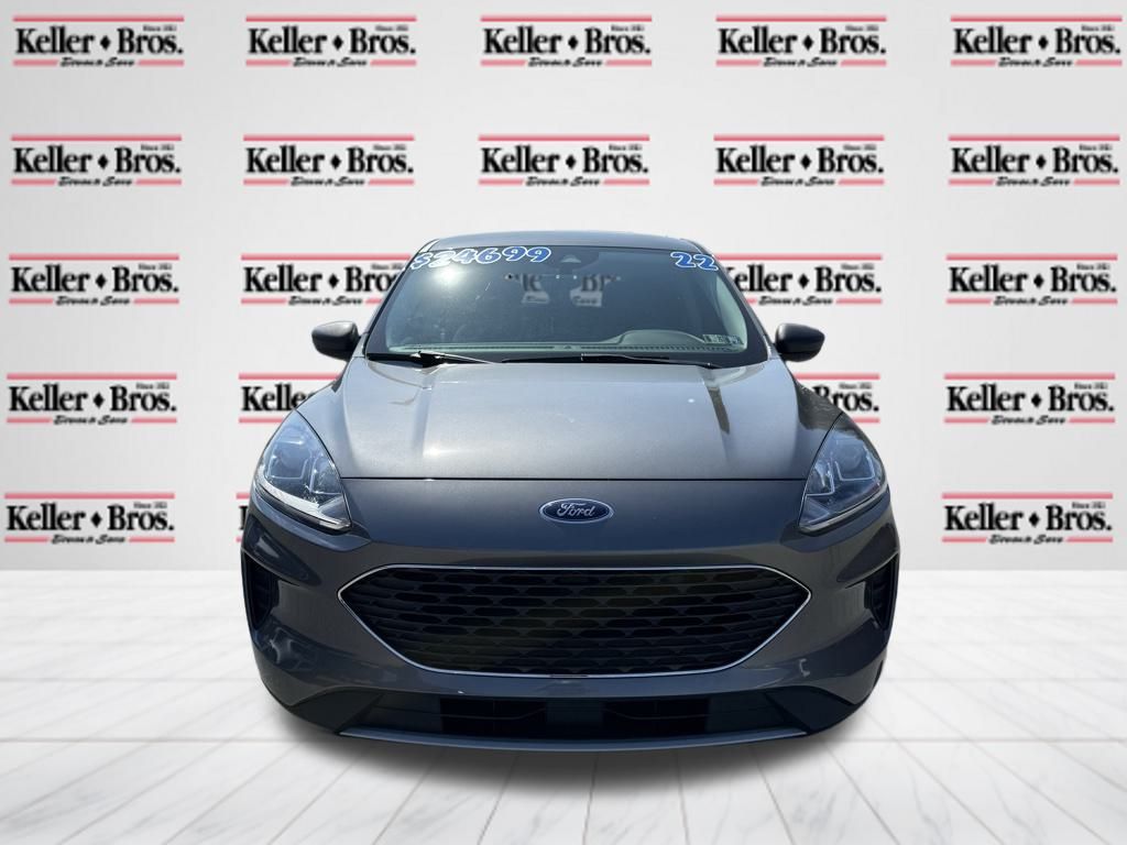 2022 Ford Escape SE photo 2