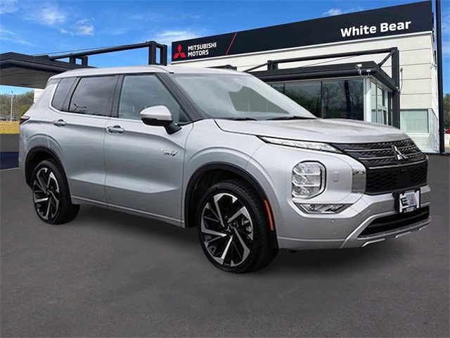 2025 Mitsubishi Outlander Plug-in Hybrid SEL's photo