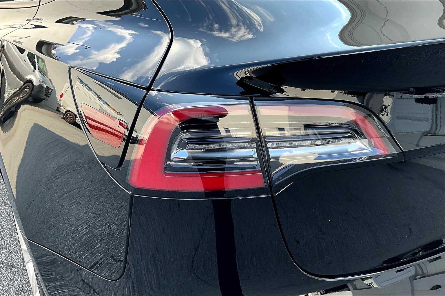 2022 Tesla Model 3 photo 25