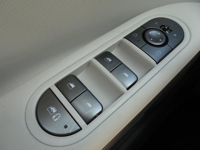 2025 Hyundai Ioniq 5 SE photo 15