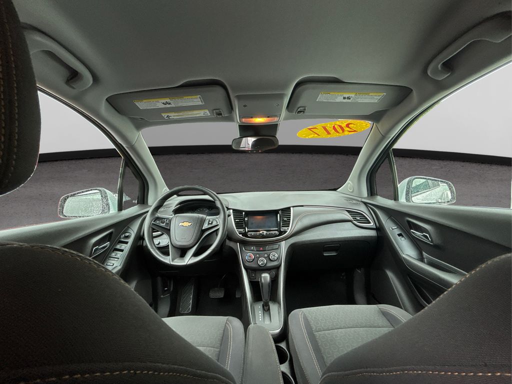 2017 Chevrolet Trax LS photo 23