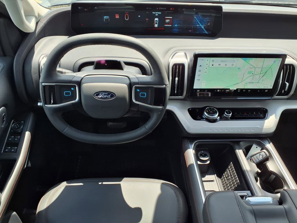 2025 Ford Expedition MAX EL photo 4