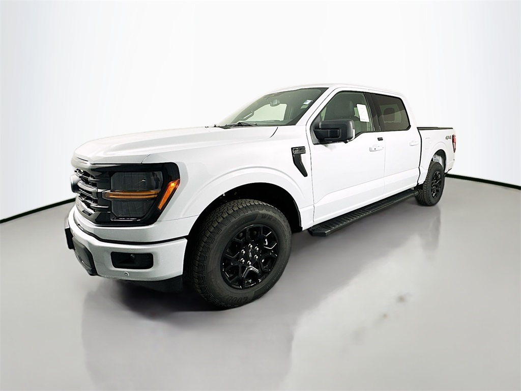 2025 Ford F-150 XLT photo 3