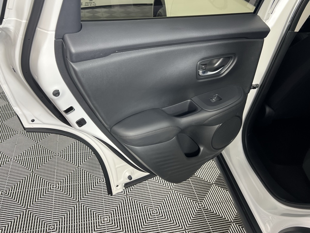 2025 Honda HR-V LX photo 25