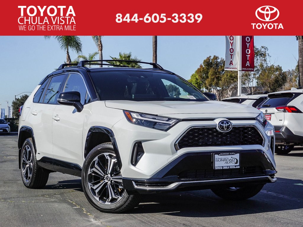 2025 Toyota RAV4 XSE's photo