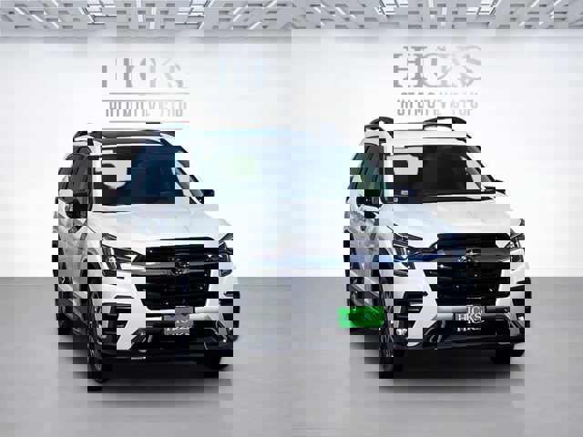 2025 Subaru Ascent Touring photo 3