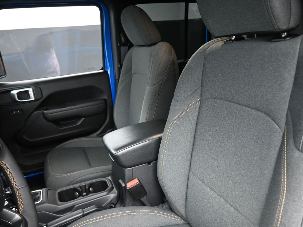 2024 Jeep Wrangler Sport S photo 16