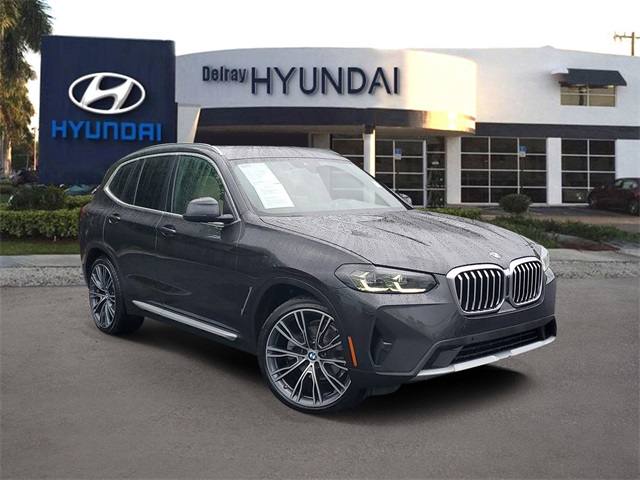 2022 BMW X3 30i's photo
