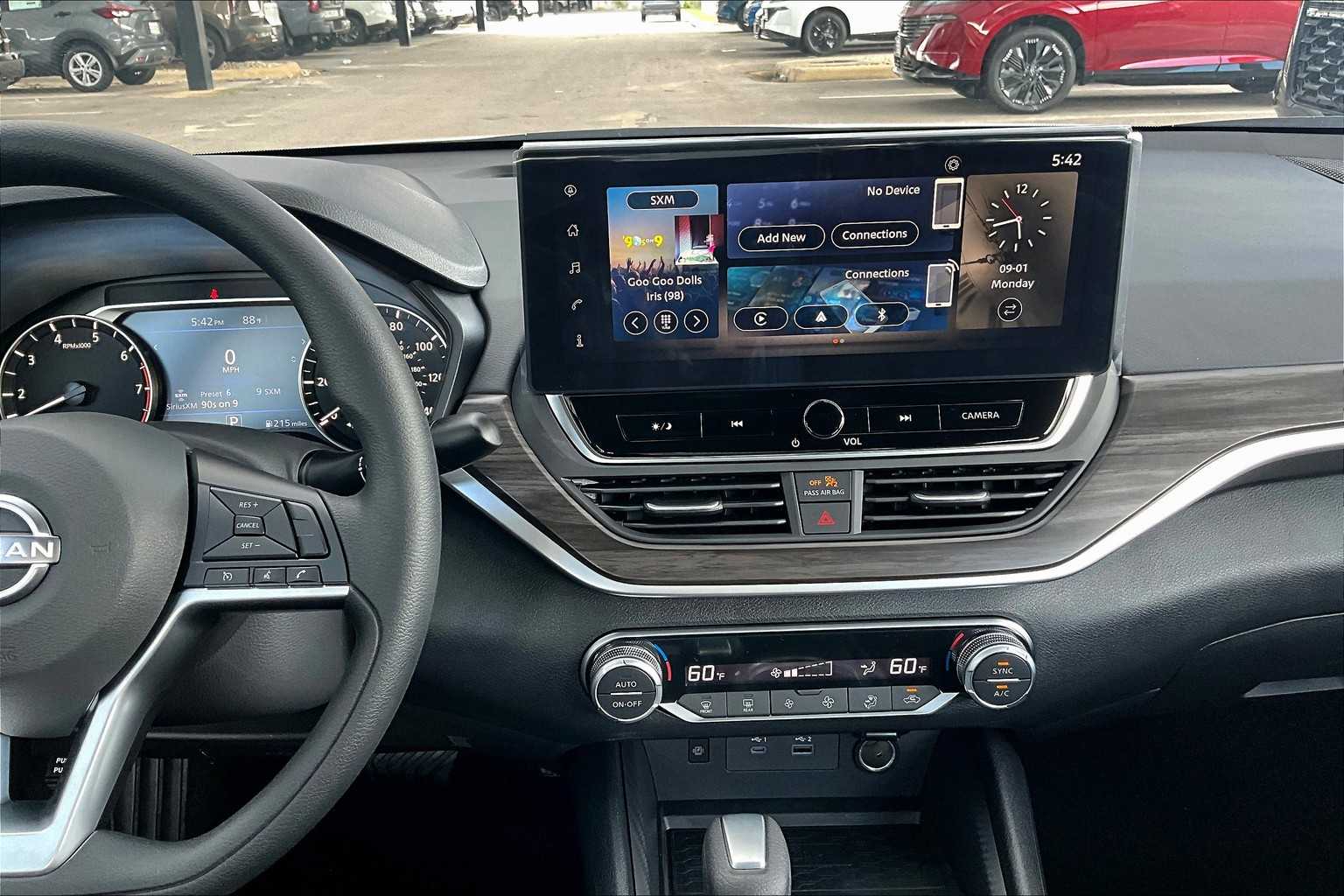 2025 Nissan Altima SV photo 6