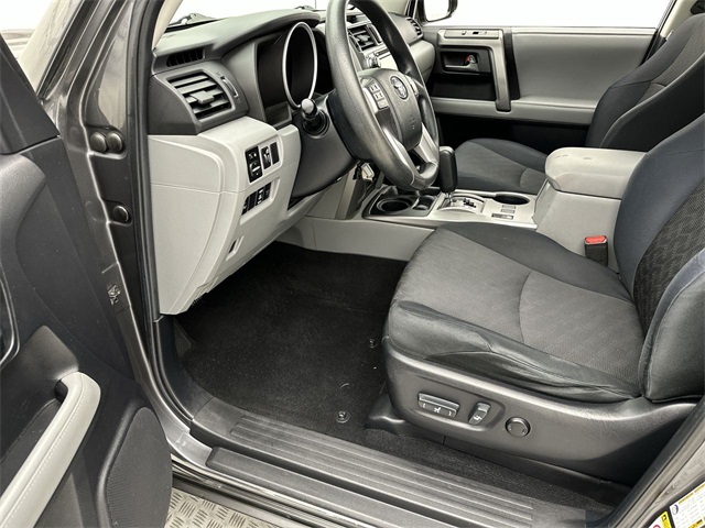2013 Toyota 4Runner Trail photo 3