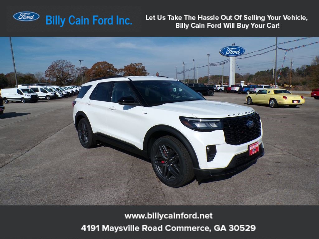 2026 Ford Explorer ST-LINE's photo