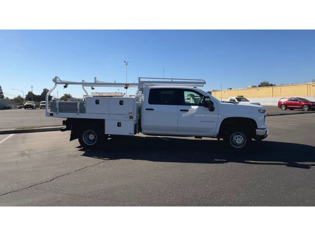2024 Chevrolet Silverado 3500HD Work Truck photo 13