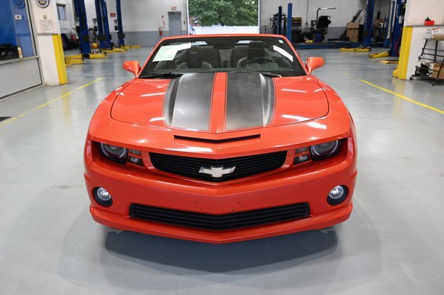 2013 Chevrolet Camaro 2SS photo 2